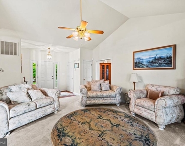 1753 N Independence Drive - Photo Thumbnail 4