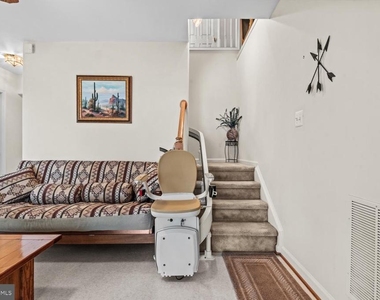 1753 N Independence Drive - Photo Thumbnail 27
