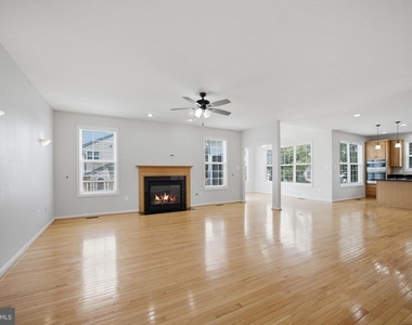 20 Pinehurst Lane - Photo Thumbnail 10