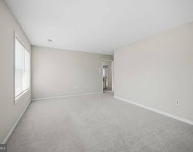 20 Pinehurst Lane - Photo Thumbnail 32