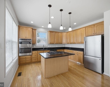 20 Pinehurst Lane - Photo Thumbnail 15