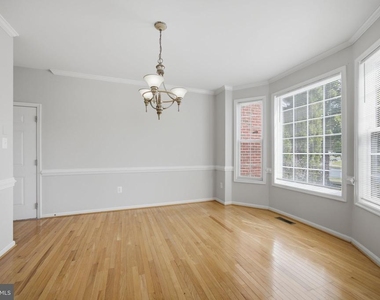 20 Pinehurst Lane - Photo Thumbnail 7
