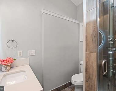 8405 Shirley Road - Photo Thumbnail 22