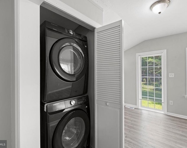 8405 Shirley Road - Photo Thumbnail 31