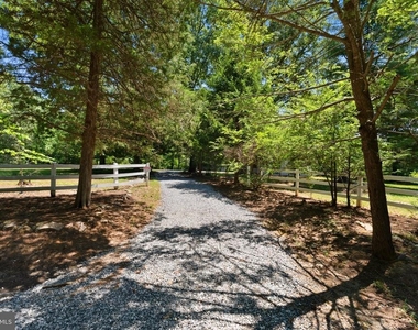 8405 Shirley Road - Photo Thumbnail 36