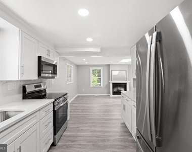8405 Shirley Road - Photo Thumbnail 17