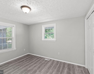 8405 Shirley Road - Photo Thumbnail 28