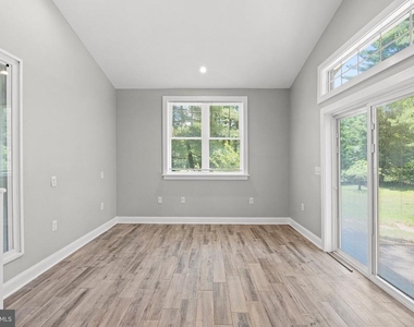 8405 Shirley Road - Photo Thumbnail 5