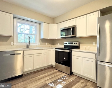 2 Kelly Court - Photo Thumbnail 2