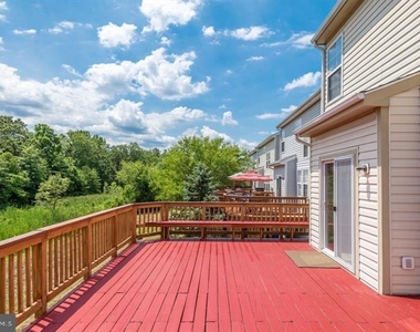 6805 Hollow Glen Court - Photo Thumbnail 39