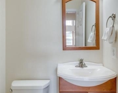 6805 Hollow Glen Court - Photo Thumbnail 29