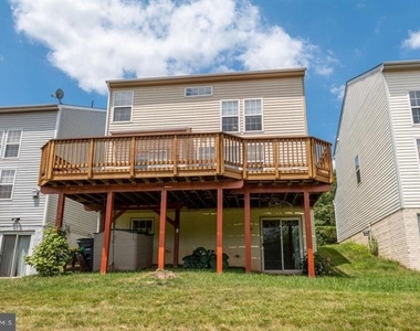 6805 Hollow Glen Court - Photo Thumbnail 44