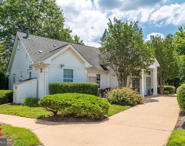 6805 Hollow Glen Court - Photo Thumbnail 49
