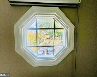 4704 S Park Court - Photo Thumbnail 27