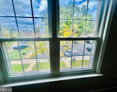 4704 S Park Court - Photo Thumbnail 28