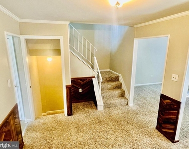 4704 S Park Court - Photo Thumbnail 8