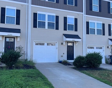 35201 Sara Court - Photo Thumbnail 1