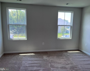 35201 Sara Court - Photo Thumbnail 15