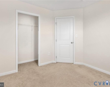 35201 Sara Court - Photo Thumbnail 7