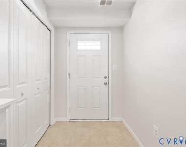35201 Sara Court - Photo Thumbnail 4
