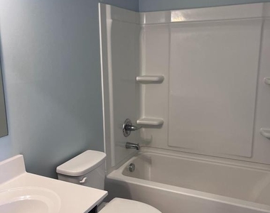 35201 Sara Court - Photo Thumbnail 13