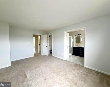 22907 Benson Terrace - Photo Thumbnail 15