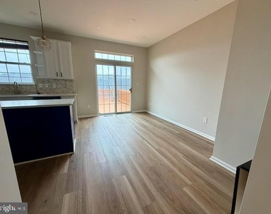 22907 Benson Terrace - Photo Thumbnail 10