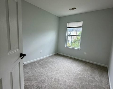 22907 Benson Terrace - Photo Thumbnail 18