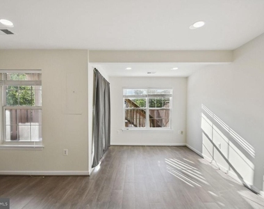 211 Golden Larch Terrace Ne - Photo Thumbnail 1