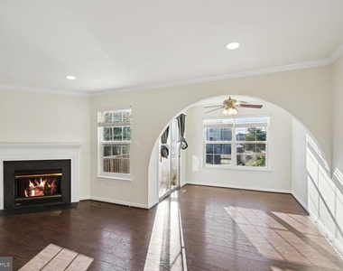 211 Golden Larch Terrace Ne - Photo Thumbnail 3