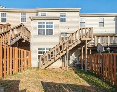 211 Golden Larch Terrace Ne - Photo Thumbnail 19