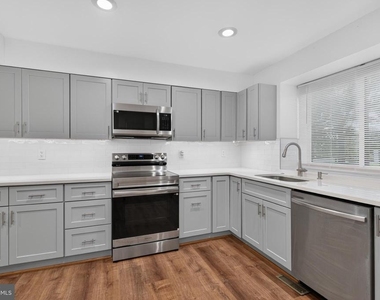 2952 Jermantown Road - Photo Thumbnail 4