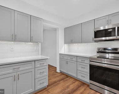 2952 Jermantown Road - Photo Thumbnail 7