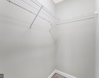 9546 Lagersfield Circle - Photo Thumbnail 18