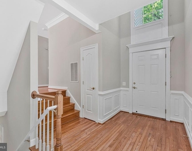 9546 Lagersfield Circle - Photo Thumbnail 2