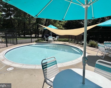 8124 Larkin Lane - Photo Thumbnail 43