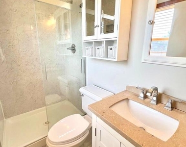 8124 Larkin Lane - Photo Thumbnail 22