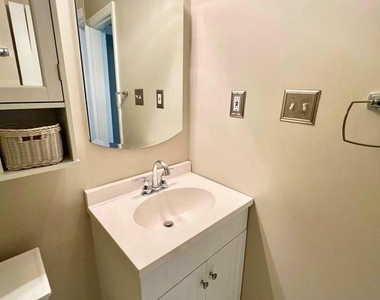 8124 Larkin Lane - Photo Thumbnail 27
