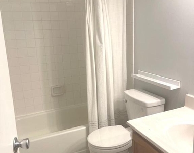 5405 New London Park Drive - Photo Thumbnail 11