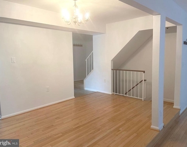 5405 New London Park Drive - Photo Thumbnail 2