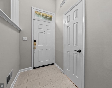 6008 Kelsey Court - Photo Thumbnail 14