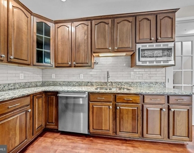 6008 Kelsey Court - Photo Thumbnail 27
