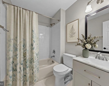 6008 Kelsey Court - Photo Thumbnail 8