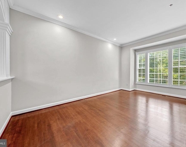6008 Kelsey Court - Photo Thumbnail 16