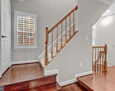 6008 Kelsey Court - Photo Thumbnail 29