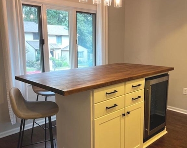 2312 Glade Bank Way - Photo Thumbnail 5