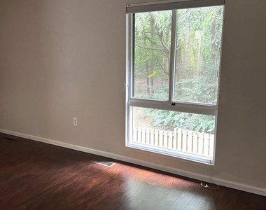 2312 Glade Bank Way - Photo Thumbnail 22