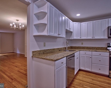 6009 Heathwick Court - Photo Thumbnail 5