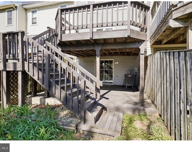 14033 Betsy Ross Lane - Photo Thumbnail 34