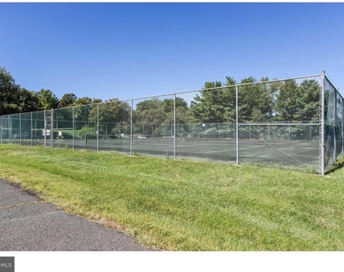 14033 Betsy Ross Lane - Photo Thumbnail 31